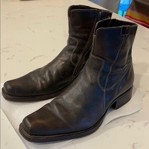 Men’s Aldo casual boot Size 10